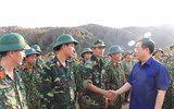[ẢNH] Cán bộ, chiến sĩ lực lượng vũ trang Hà Tĩnh dầm lửa cứu rừng